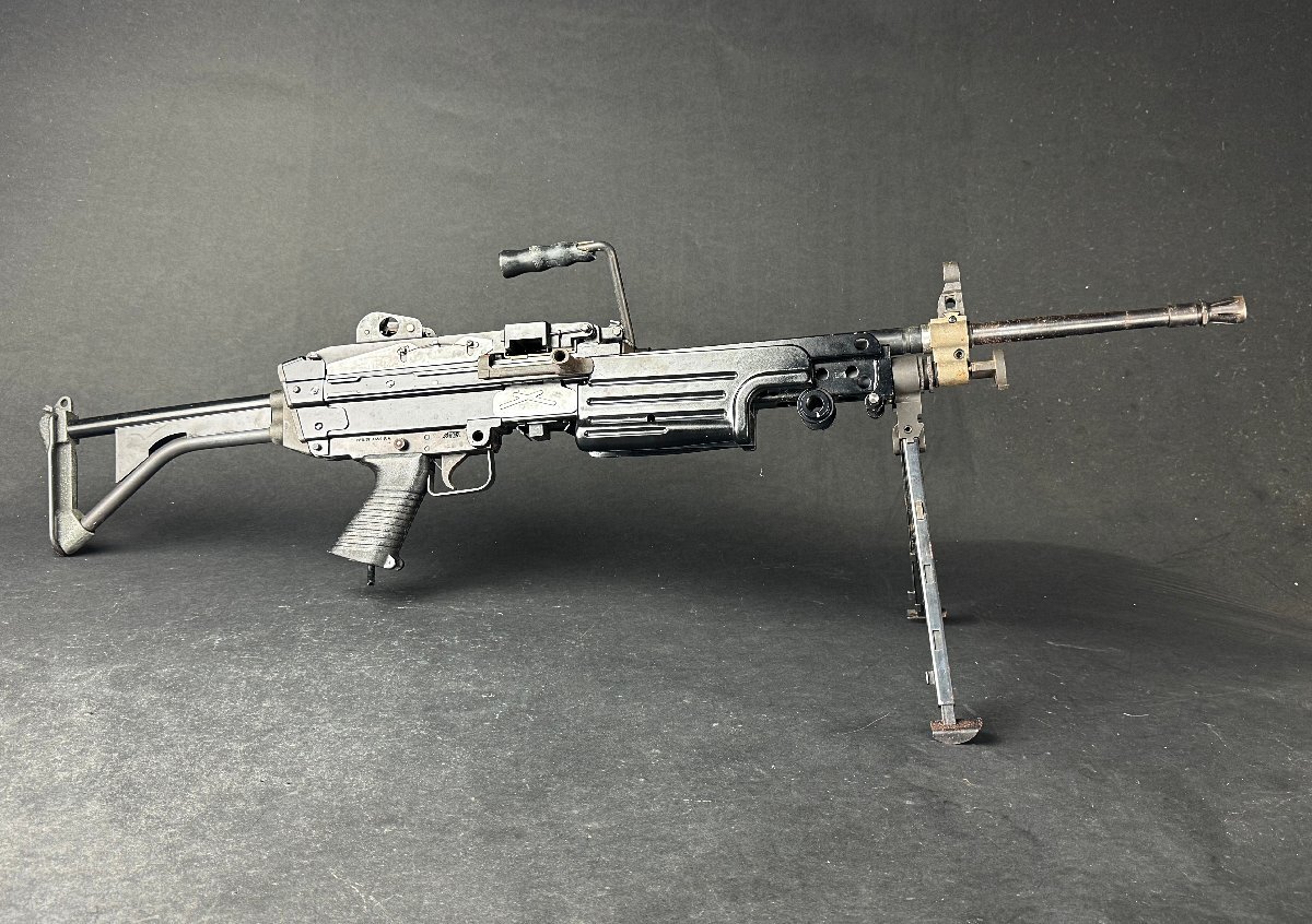 アサヒファイヤーアームズミニミＭ249エアーガン アサヒファイヤーアームズミニミM249エアーガン 電動機関銃