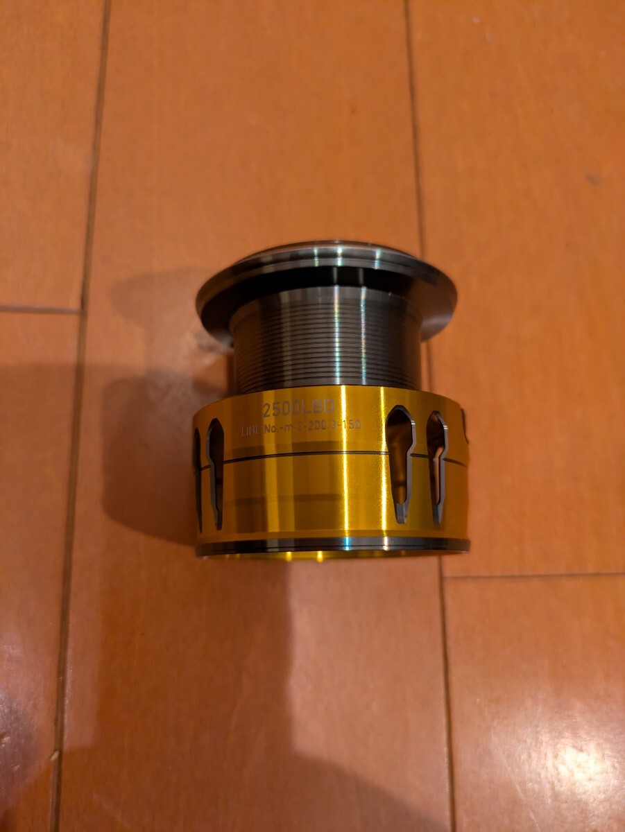 美品　SLP WORKS 20 RCS ISO 2500LBD スプール RCS ISOカラースプール│SLP WORKS