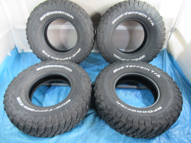 激安即決！エア漏点検済！バリ溝8～9分山！ホワイトレター BF Goodrich Mud-Terrain T/A KO2 255/85R16 123/120Q LT 中古4本！Z01472