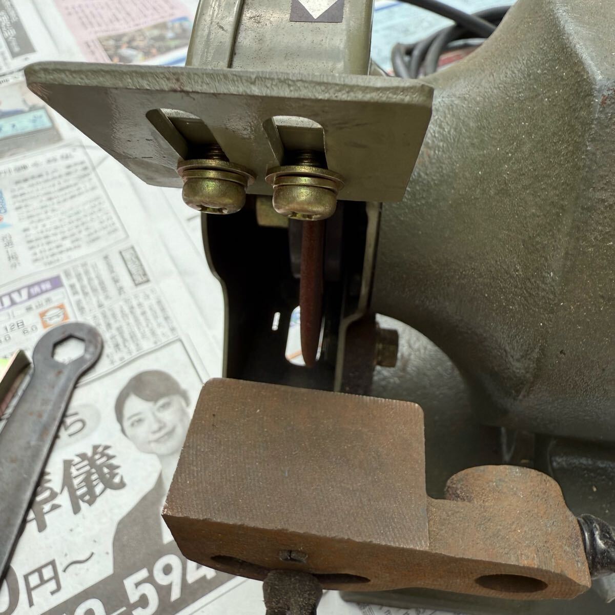 [ самовывоз ] Makita Makita электро- машина завод электрический g линия da модель 9300 шлифовальный станок электроинструмент настольный шлифовщик обе голова шлифовщик 