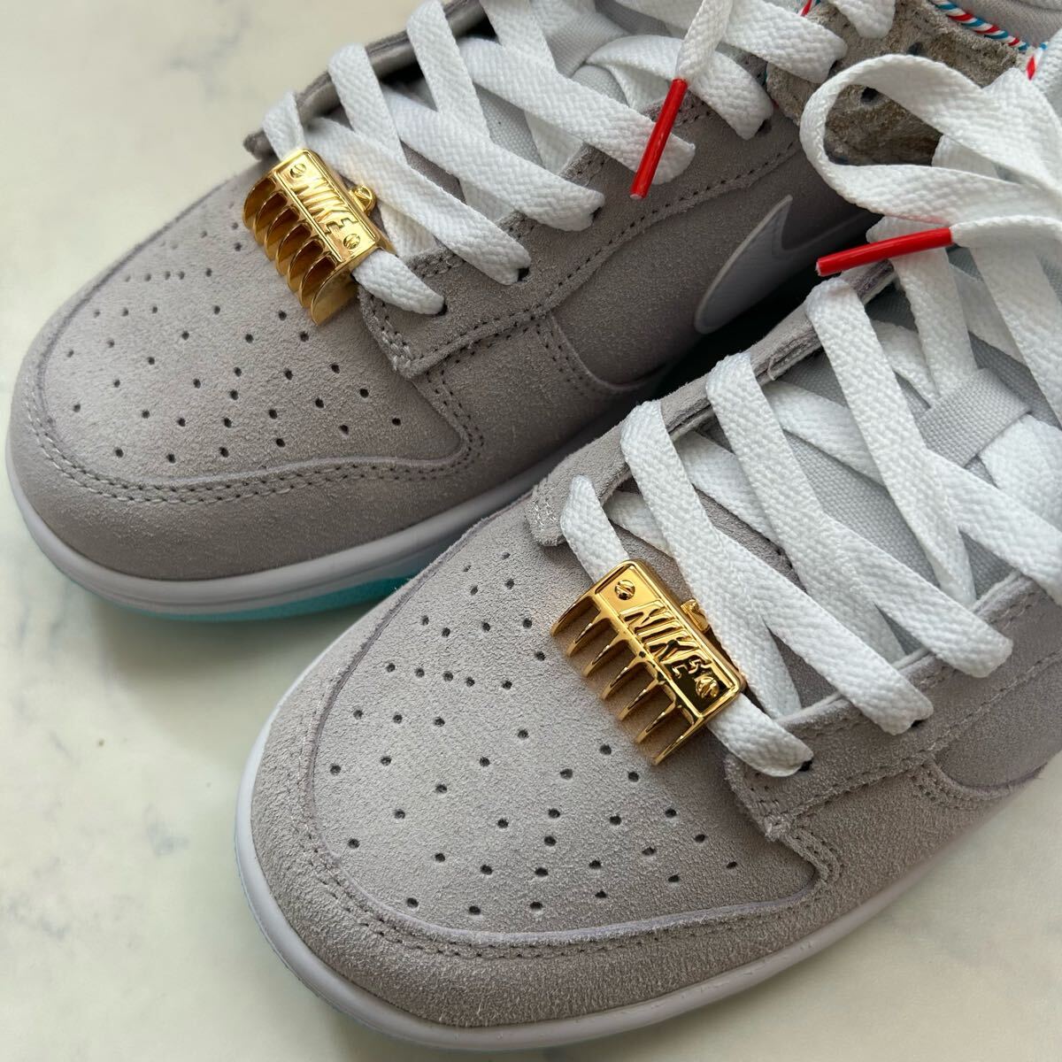 ★送料無料★【新品 希少】26CM Nike Dunk Low SE Barber Shop Grey ナイキ ダンク ロー バーバーショップ グレー ホワイト ゴールド_画像7