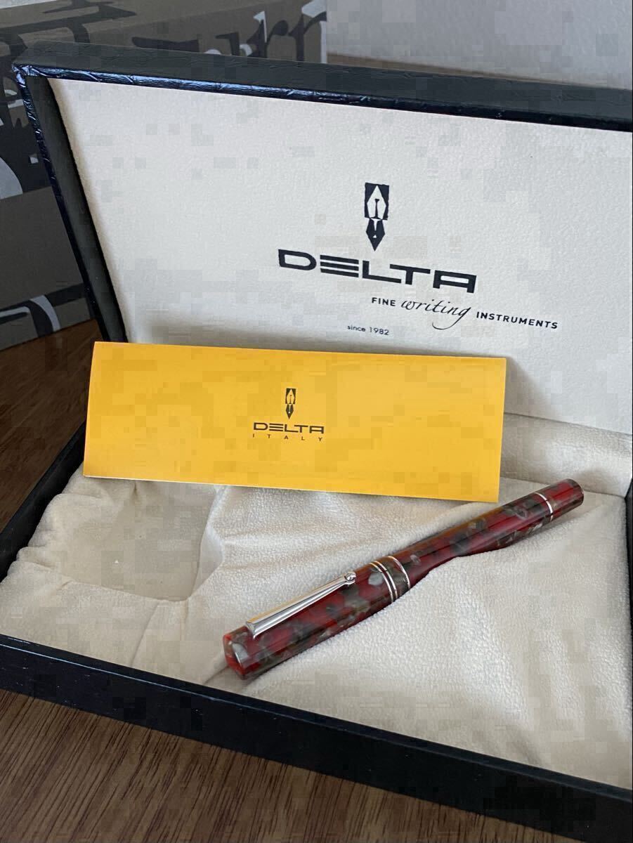 デルタ DELTA ジャーナルコレクション 万年筆 M字 マーブルレッド軸 デルタ 万年筆 ジャーナルコレクション M字 マーブルレッド軸