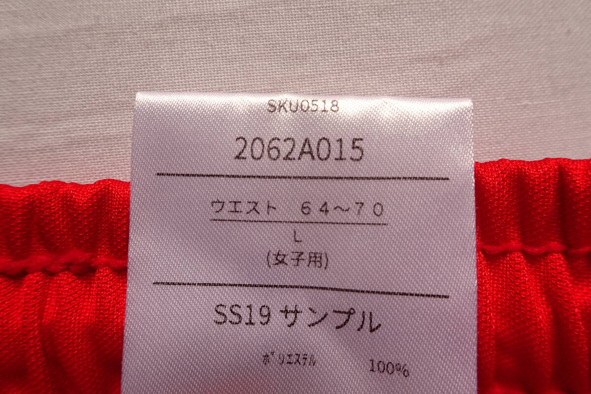 asics/アシックス/2062A015/ショートパンツ/ひざ上丈/SS19サンプル/光沢感/脇白切替/ロゴししゅう/赤/レッド/女子用Lサイズ(7/14R7)_画像4