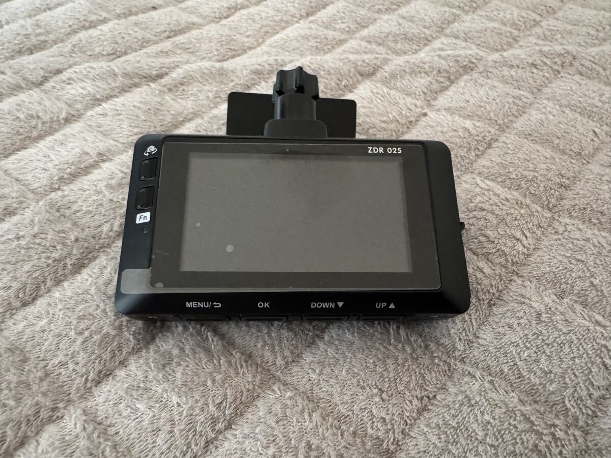 【美品】コムテック ZDR025 ドライブレコーダー 前後2カメラ コムテック 前後2カメラドライブレコーダー ZDR025 ☆美品