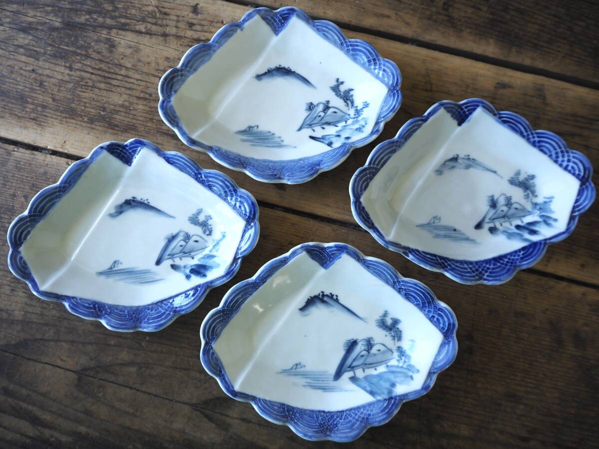 【OAN】時代物 印判染付 輪花 菱形 向付 4客 銘有 骨董 古美術 古道具 古民藝 茶道具 懐石 古玩 折り紙 変形皿 刺身皿 小皿 モダン_画像1