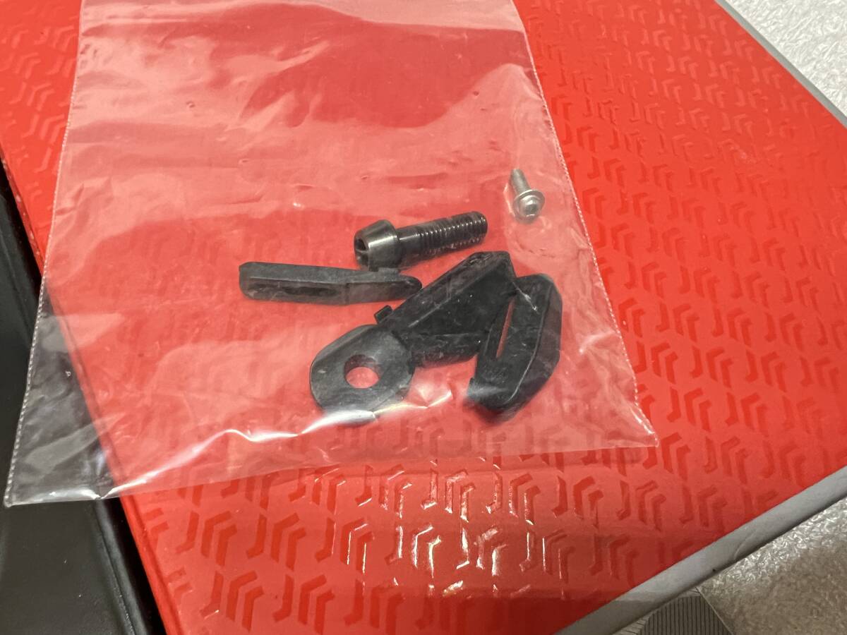 新品 SRAM RED ETAP AXS 12速 電動(dòng) フロントディレイラー Red eTap AXS Front Derailleur 