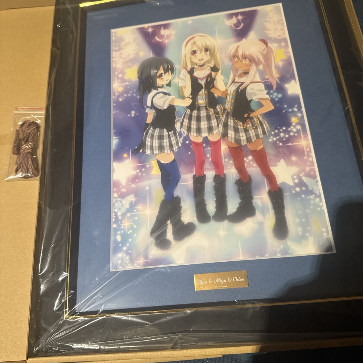 複製原画 イリヤ&美遊&クロエ プリズマ☆イリヤ TVアニメ10周年記念くじ 複製原画 イリヤ&美遊&クロエ プリズマ イリヤ はたかあ 10