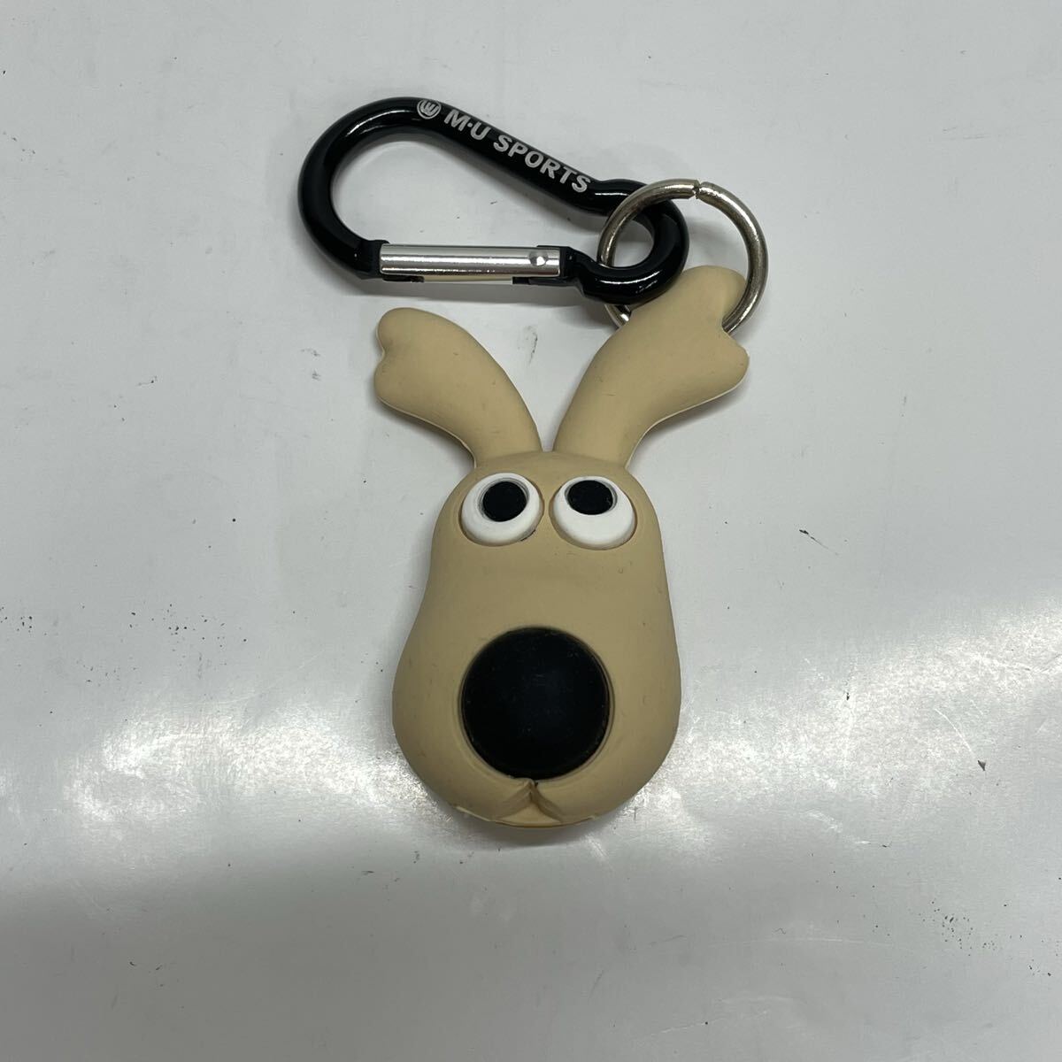【USED】M.U SPORTS ミエコウエサコ シリコン フォークティーホルダー カラビナ付き ゴルフ_画像1