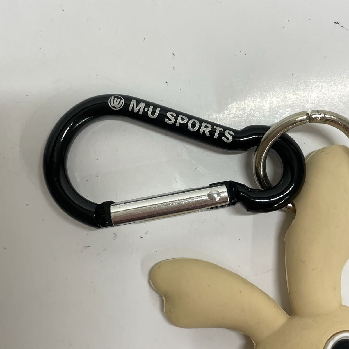 【USED】M.U SPORTS ミエコウエサコ シリコン フォークティーホルダー カラビナ付き ゴルフ_画像3