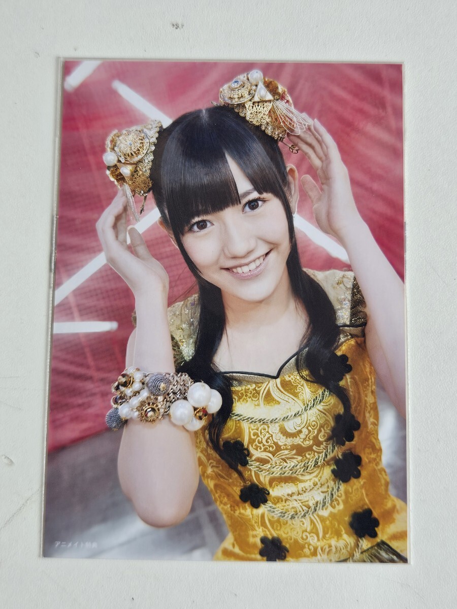 AKB48 渡辺麻友 劇場 2周年記念 スペシャルフォトアルバム 特典 生写真 AKB48 渡辺麻友 フライングゲット 店舗特典 生写真(AKB48)|売買