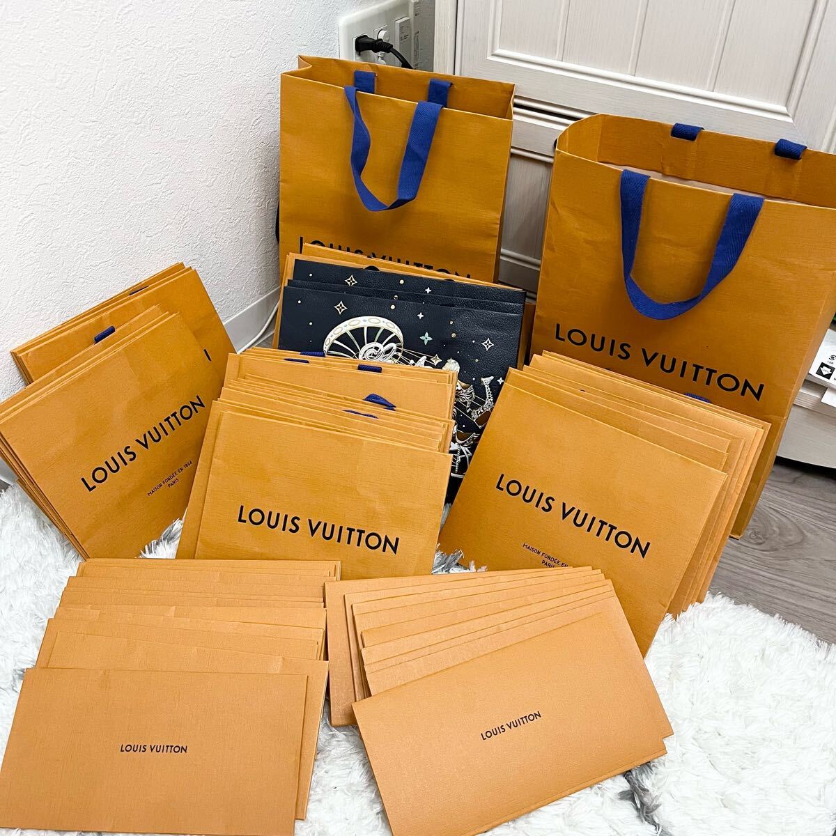 ルイヴィトン 付属品 ショッパーまとめ売り 57点セット/大量まとめ売り】 ルイヴィトン 紙袋 ショッパー