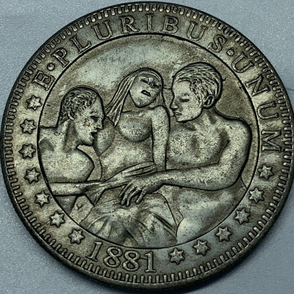アメリカ イーグル 1881年 大型硬貨 1ドル 裸女 貿易銀 鷹 z-25 銀貨 1881年 アメリカ古銭 イーグル 大型銀貨 裸女 1ドル銀貨 一