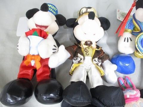 ミッキーぬいぐるみバッチ2012イースター ミッキー イースター 2012 ぬいば - メルカリ