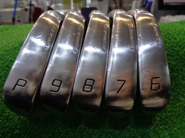 GK栄三越■ 082 フォーティーン TB-5FORGED◆FT-70i 5本セット ◆カーボン◆26