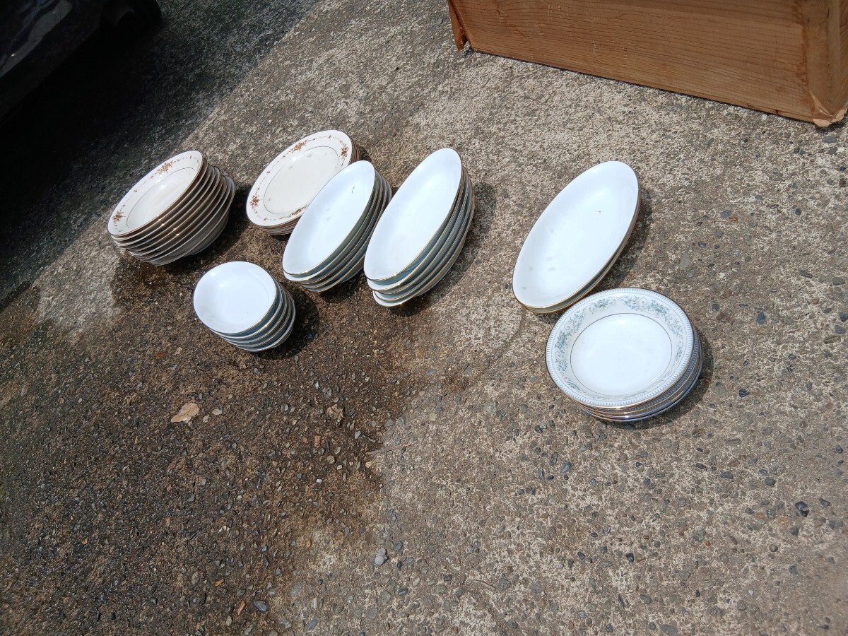 食器　ノリタケ　まとめて　 カップ ソーサー　プレート　何個かカケあり_画像5