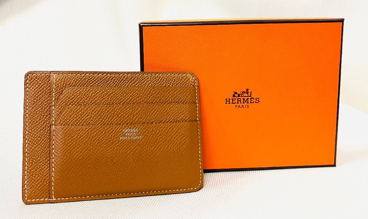 qob.ZDZ03 HERMES Hermes 8CC City футляр для карточек Brown с коробкой 2018 год производство qob.ZDZ03 HERMES Hermes 8CC City футляр для карточек Brown с коробкой 2018 год производство