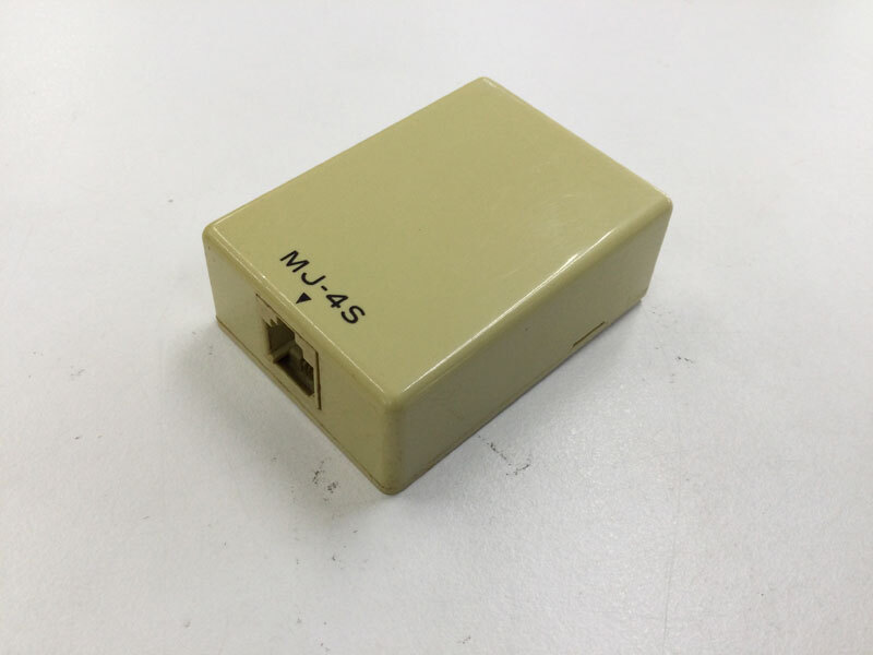 MJ-4S 電話用ローゼット 6極4心1口 中古リユース★普通郵便送料無料★代引不可(管理番号3088)_画像1