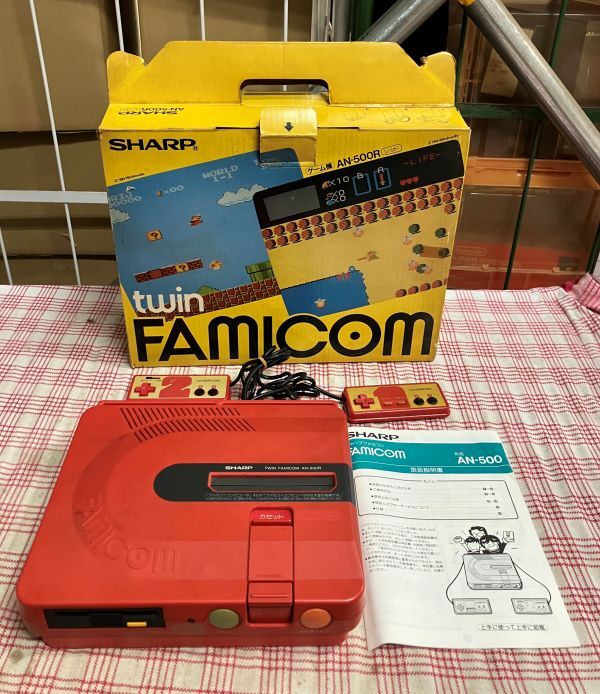 ツインファミコン動作品　レッド Yahoo!オークション -「ツインファミコン 赤」の落札相場・落札価格