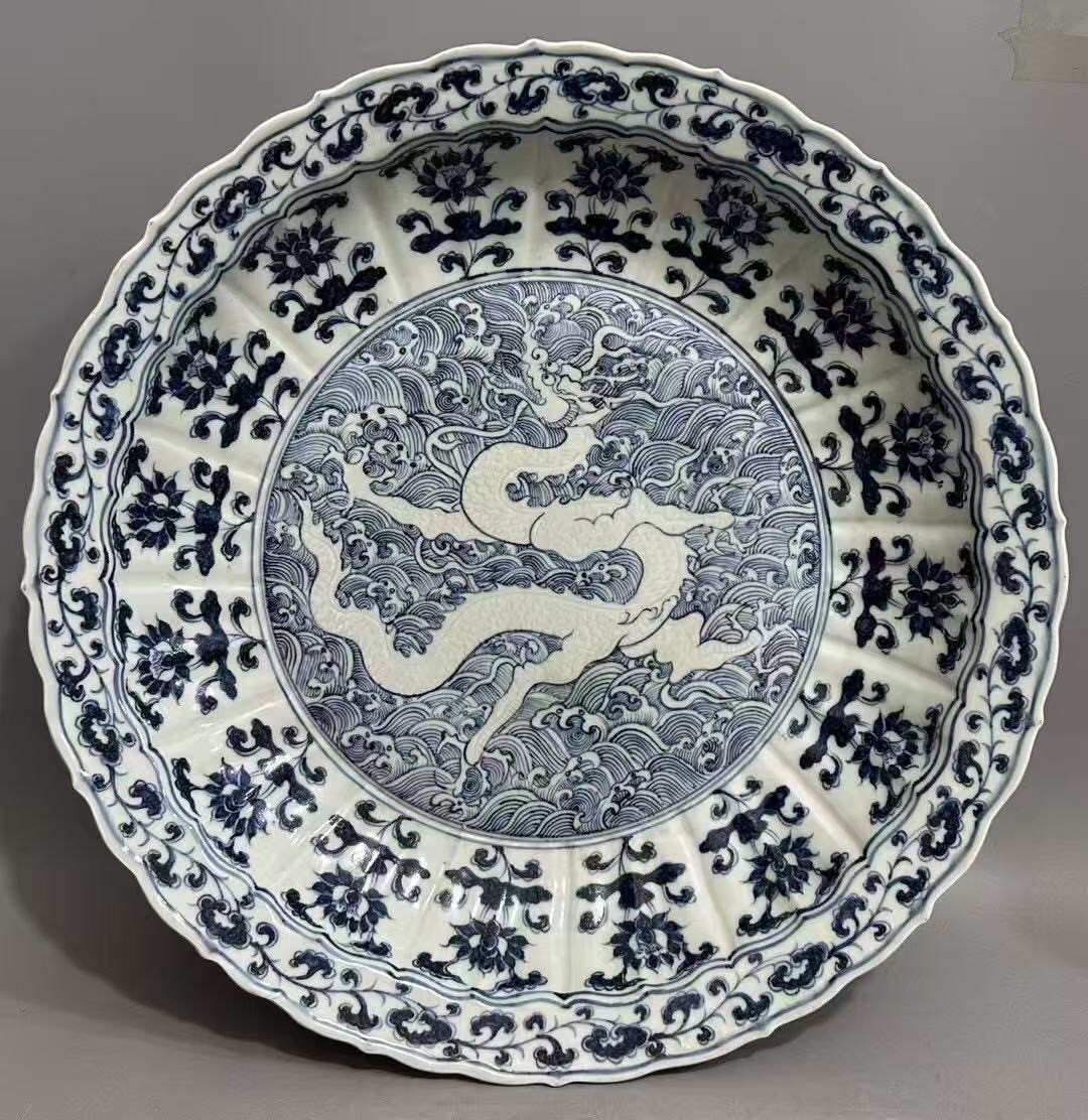 龍紋様 どんぶり 明時代 骨董 積古】中国古美術 明時代 青花 龍紋 大皿 飾皿 古玩 骨董 美術品