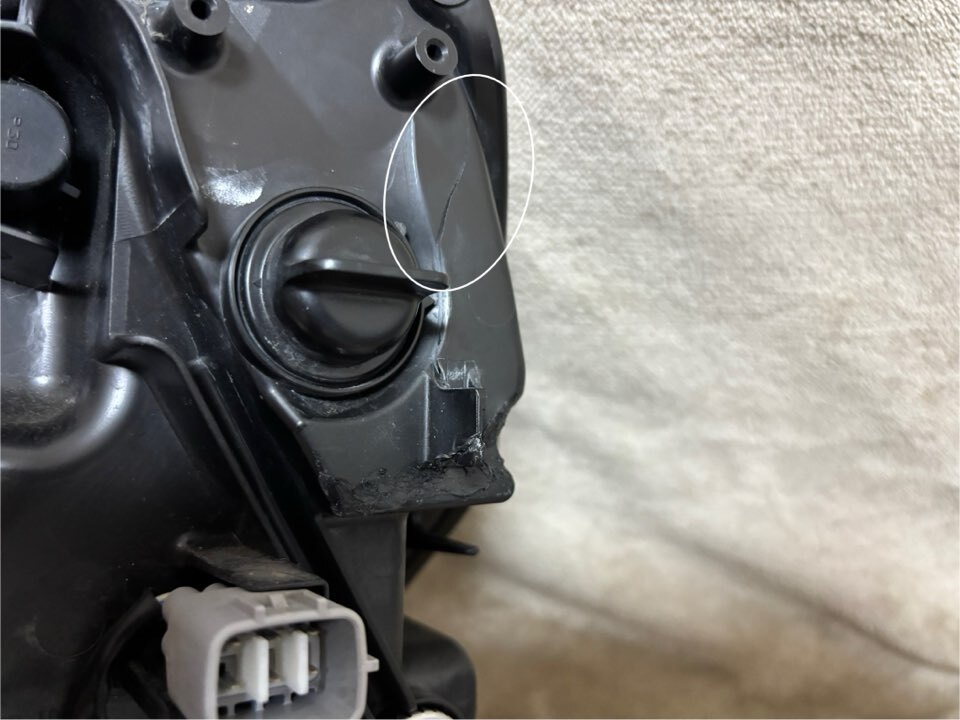 パッソ モーダ/ブーン シルク M700A/M710A/M700S/M710S 純正 右 ヘッドライト/ランプ LED KOITO 100-69028_画像9