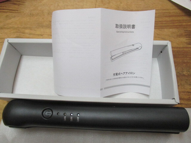 ◎ヘヤアイロン　コードレス　USB充電式(コードは付いてないです。)　ストレートアイロン　ミニ　小型　ほぼ使ってないです。　即決!!_画像3
