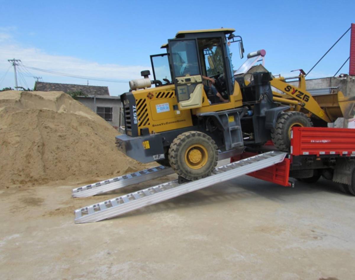 アルミブリッジ 1本 3m 高耐荷重5000kg 5T 5トン 重機 農機 フォークリフト 積載 アルミラダー_画像9