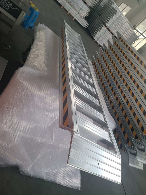 アルミブリッジ 1本 3m 高耐荷重5000kg 5T 5トン 重機 農機 フォークリフト 積載 アルミラダー_画像3