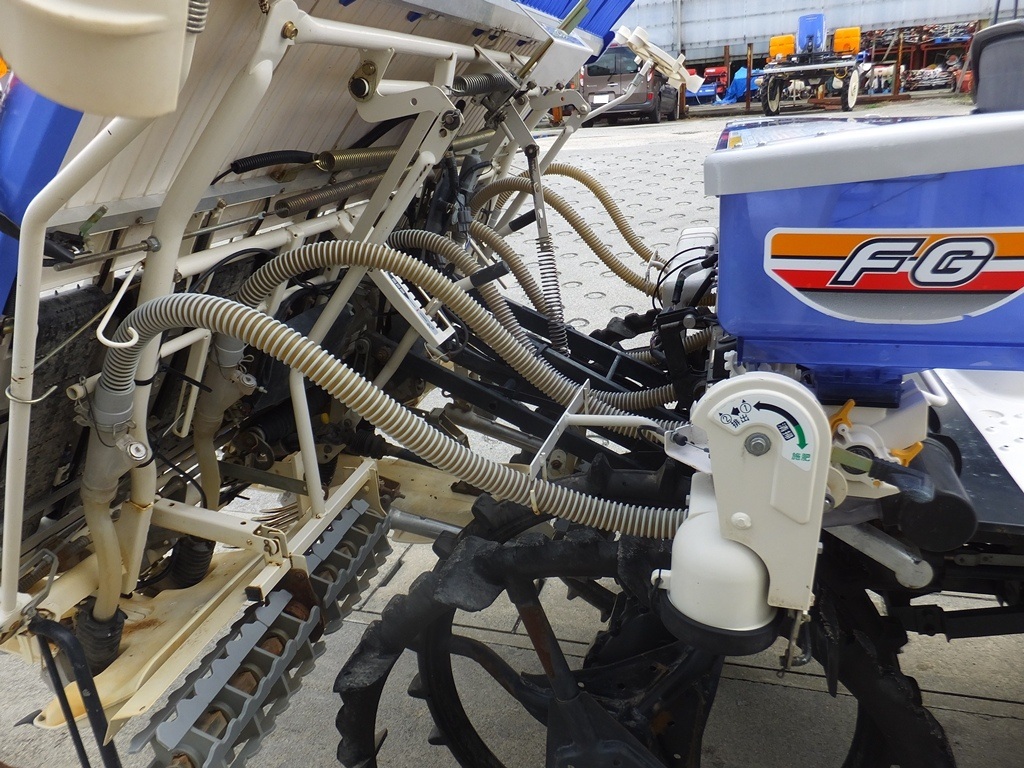 イセキ　PZ63　HGRLF　田植機　282時間　上位グレード　6條　19馬力　Z苗レール　ダブルタイヤ　こまきちゃん　★早　