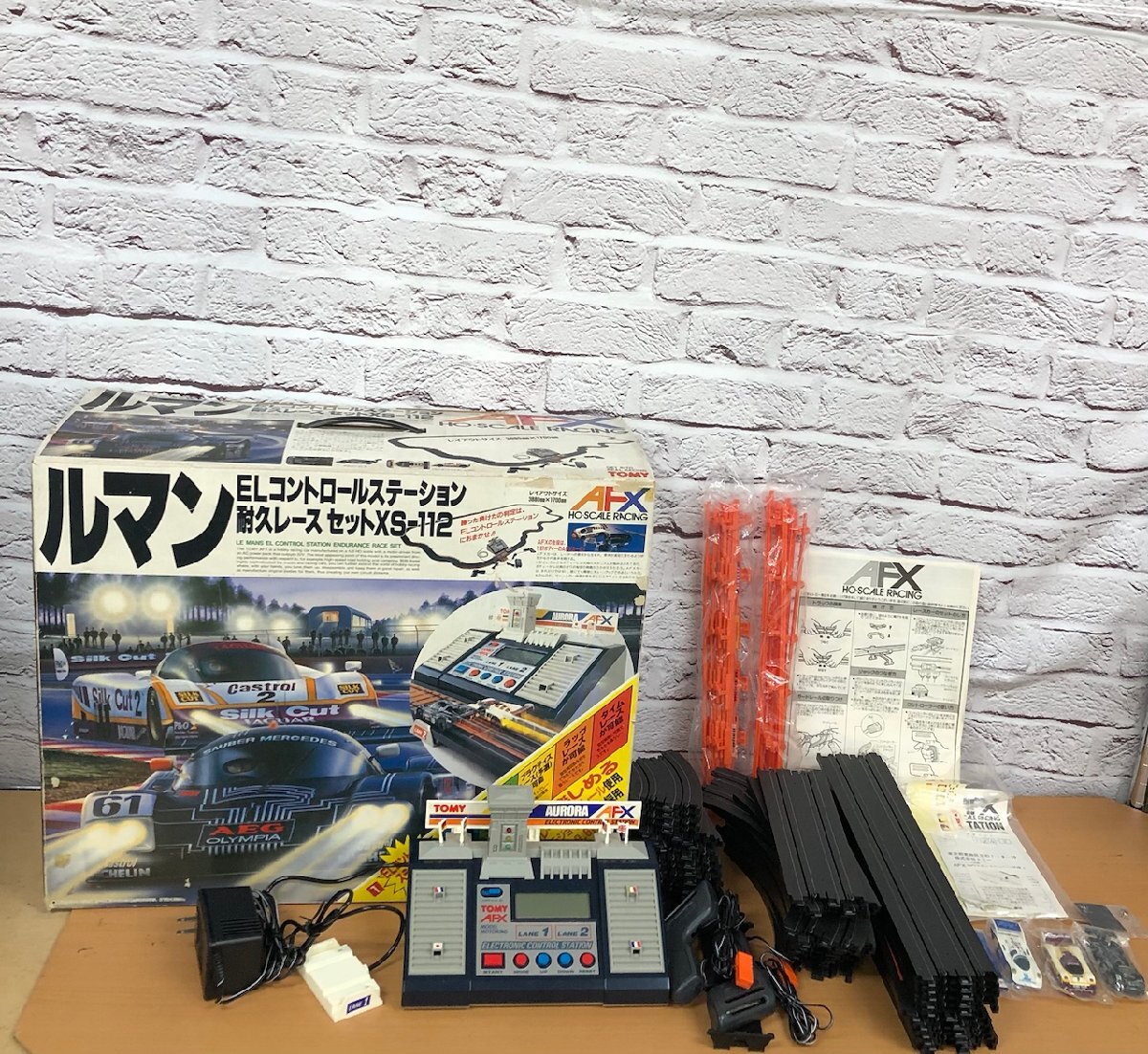 AFX ルマン ELコントロールステーション耐久レースセット XS-112 ルマン ELコントロールステーション 耐久レース セット XS-112