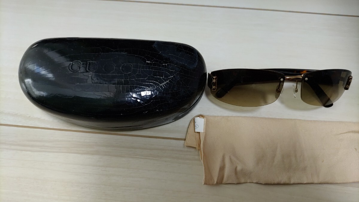 【GUCCI】グッチ サングラス ケース付き 美品 ケース付美品】GUCCI グッチ サングラス 男女兼用|Yahoo!フリマ