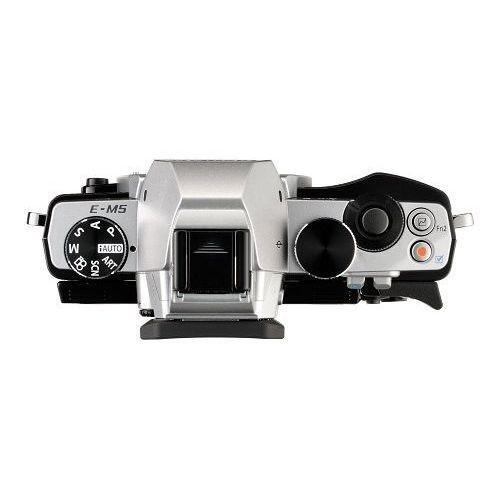 #p703070 中古 美品 OLYMPUS OM-D E-M5 12-50mm EZ レンズキット シルバー