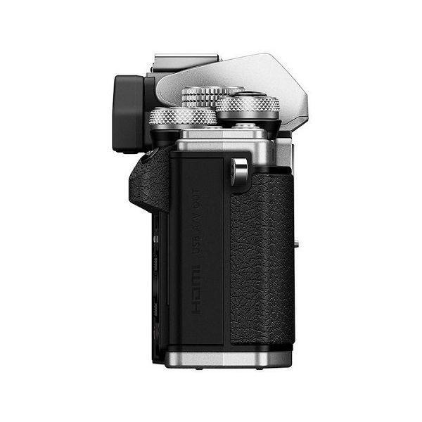 #p780499 中古 美品 OLYMPUS OM-D E-M10 Mark II ボディ シルバー