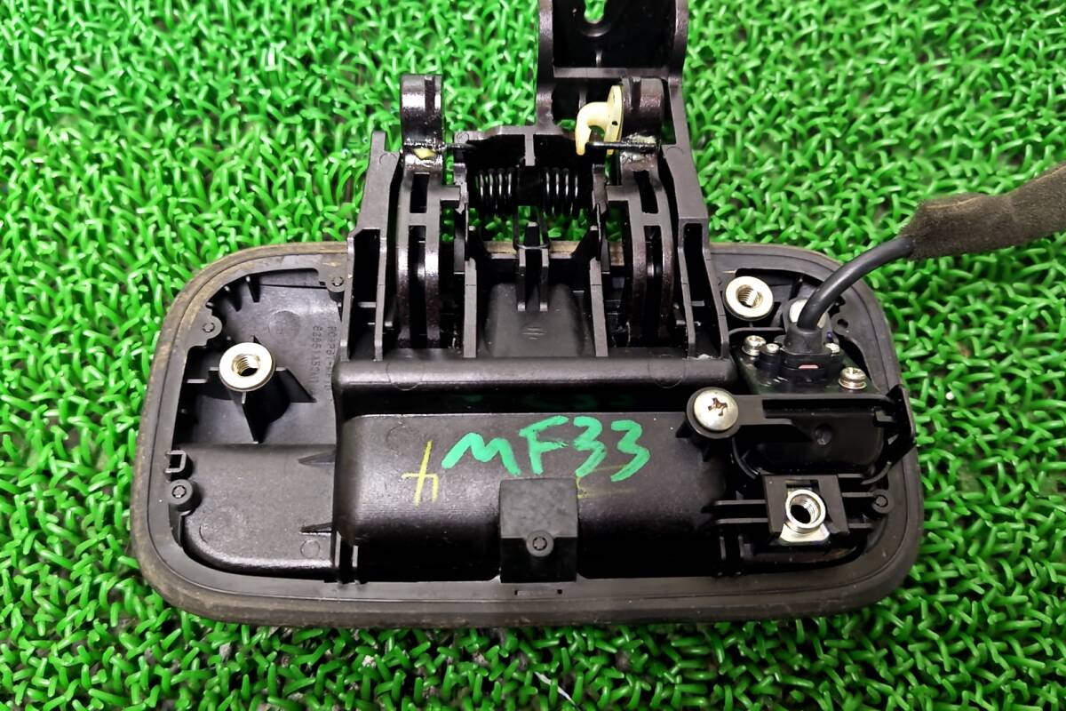 ★送料600円　③　 スズキ MRワゴン MF33S 日産 モコ MG33S　リアゲート アウターハンドル バックドア ドアノブ カメラ付き_画像5