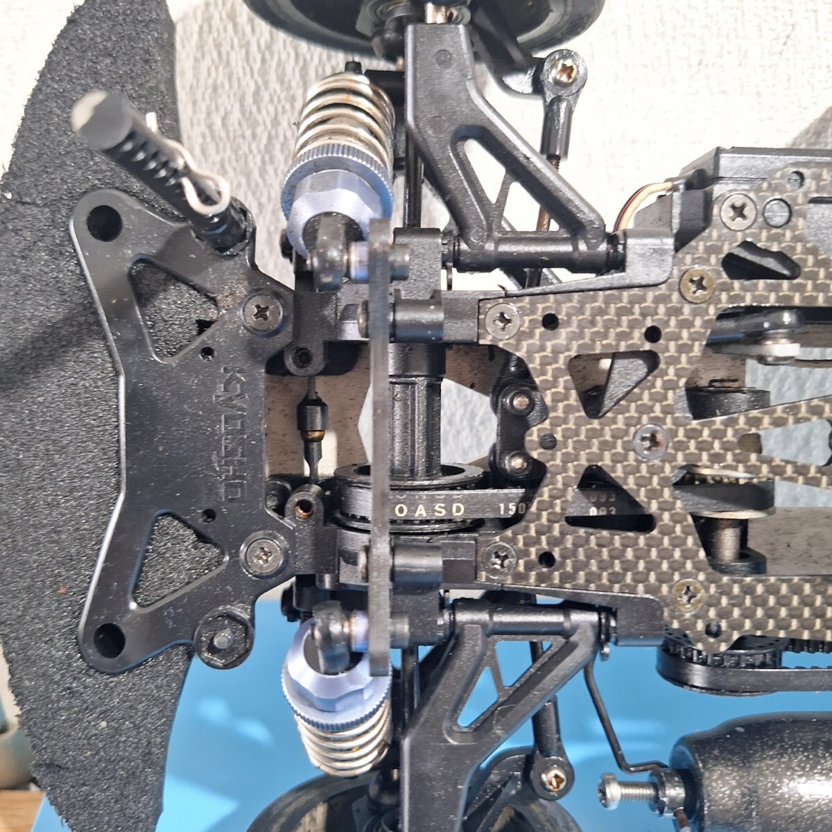 メーカー不明 ジャンク ラジコンシャーシ 京商 1/10 不明、 エンジンカー、ジャンク扱い、V-ONE RRR