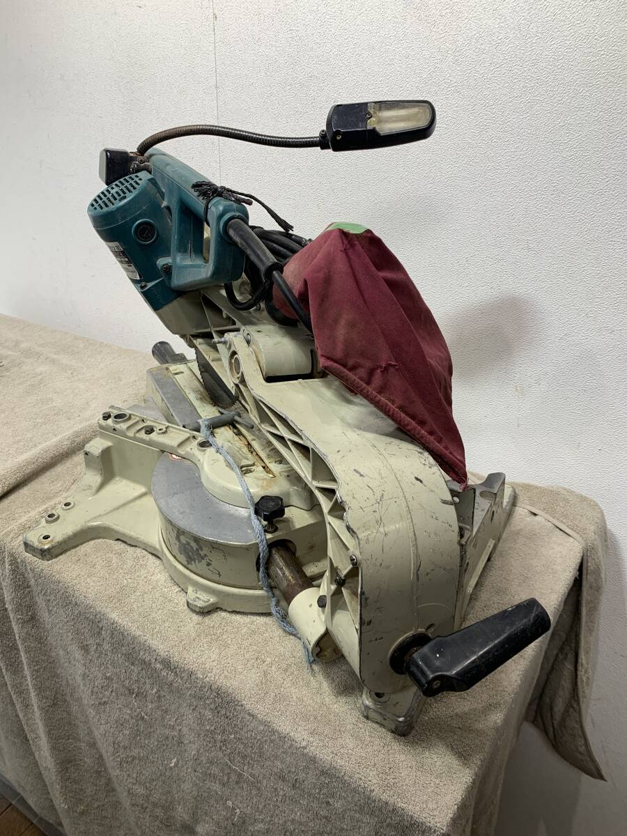 MAKITA　マキタ　LS0812　スライドマルノコ　100V　216ｍｍ　木工用　超硬丸ノコ　切断機　電動工具　ノコギリ　　　XZ3822_画像2