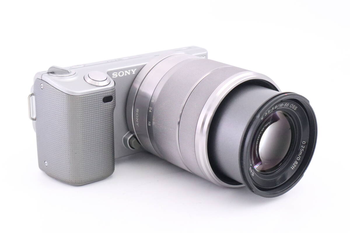 SONY NEX-5 / E 16mm f2.8/ 18-55mm f3.5-5.6 серебряный беззеркальный камера Sony (f04653)