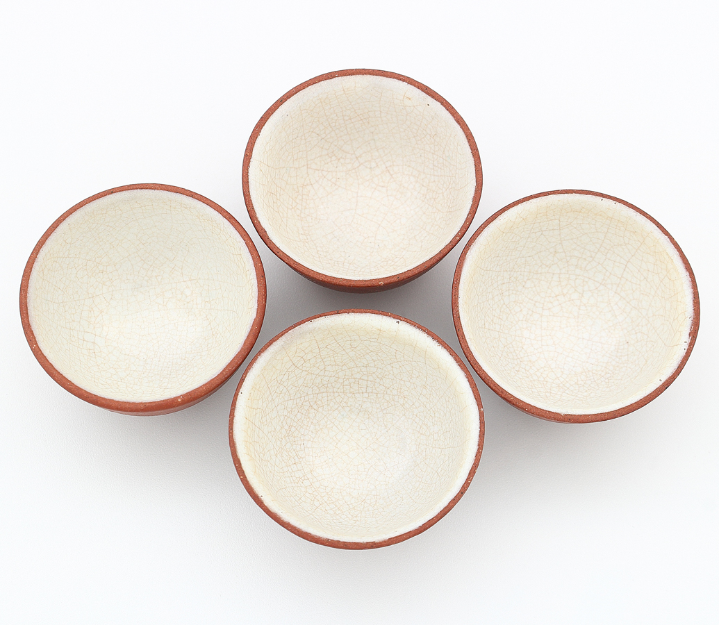 【梟】中国 宜興 時代 朱泥 茶杯 4客 茶盆 ミニサイズ 茶器 汲み出し 煎茶碗 茶托 急須台 瓶台 煎茶道具 雛道具 ミニチュア 紫砂 紫泥 古玩_画像2