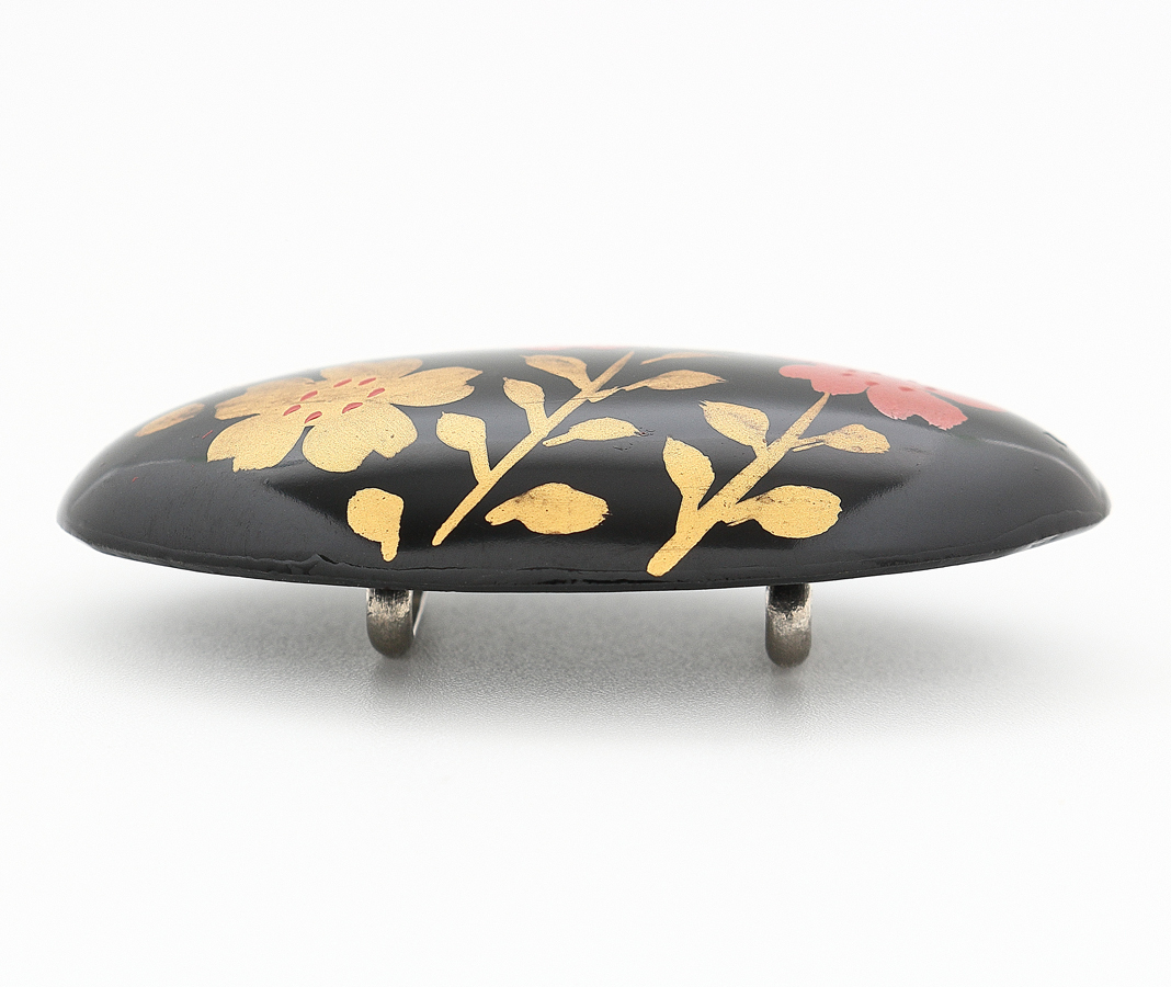【梟】漆塗り 蒔絵 撫子文 帯留 漆器 楕円 なでしこ ナデシコ 花 フラワー 輪島塗 山中塗 伝統工芸 アクセサリー 時代 アンティーク 古玩_画像4