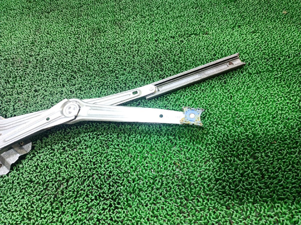  Volvo правый передний стеклоподъемник -S90 E-9B6304, 1998 #hyj NSP258187