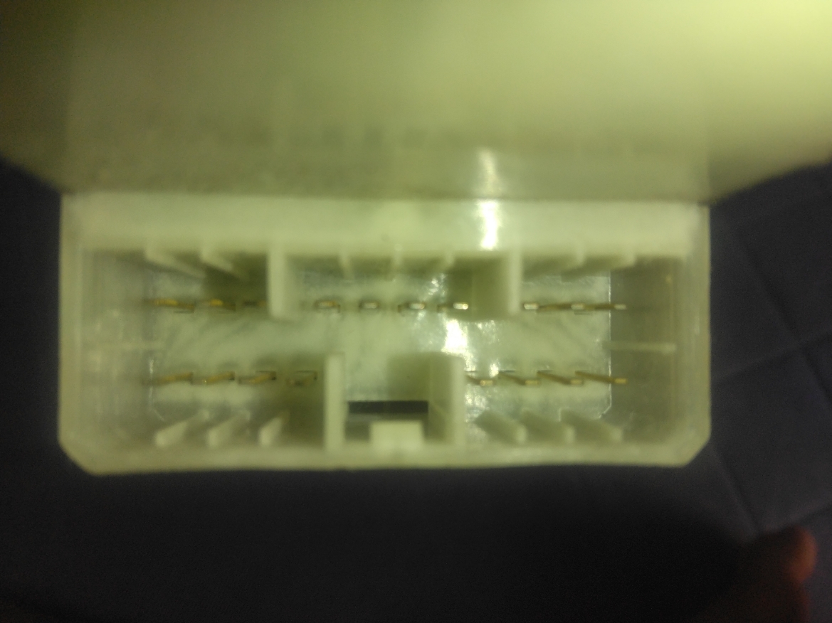 即決ステラ DBA-RN1 パワーウインドウスイッチ _画像2