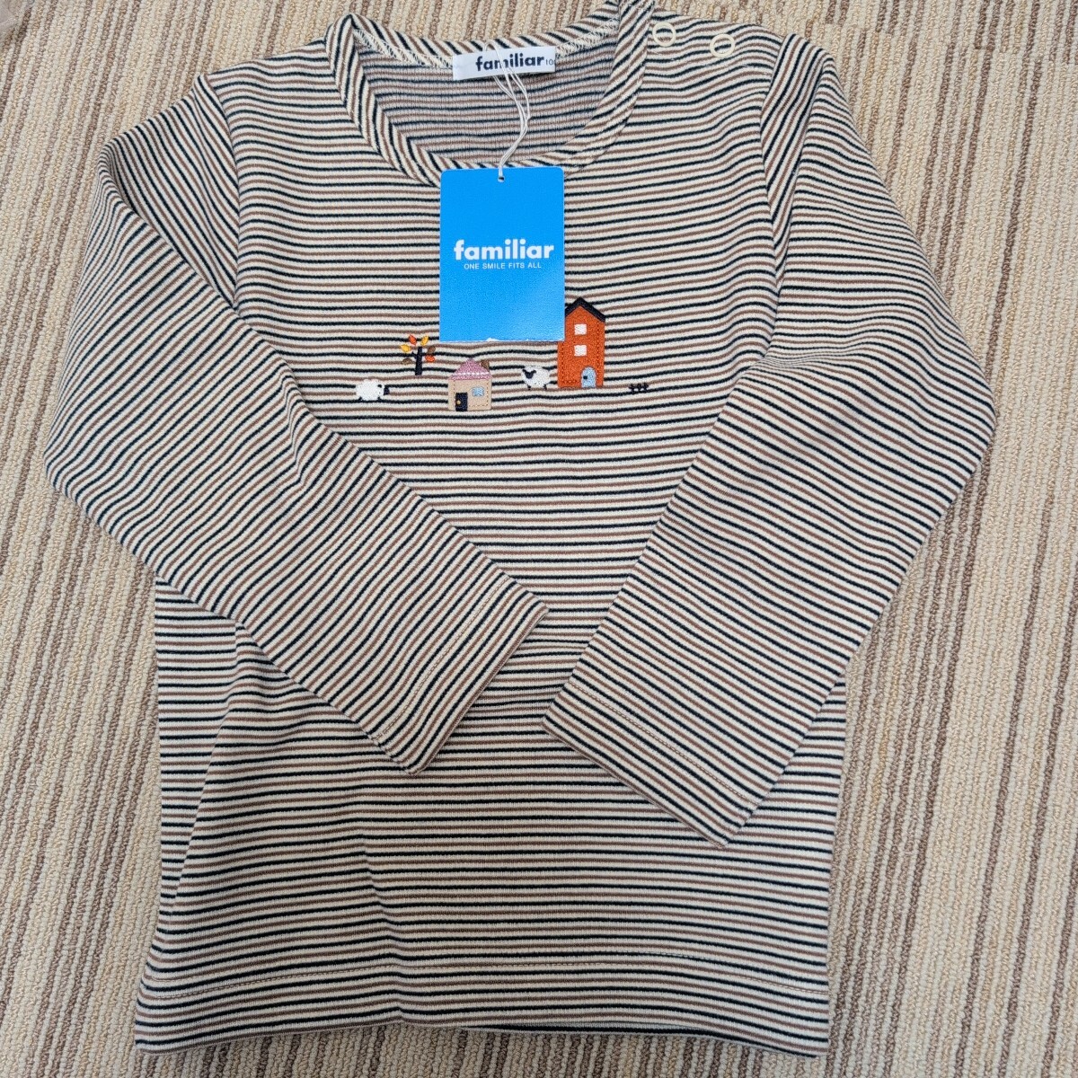 【未使用】familiar☆長袖シャツ 100 新品未使用】ファミリア Tシャツ 長袖 100 男の子 女の子