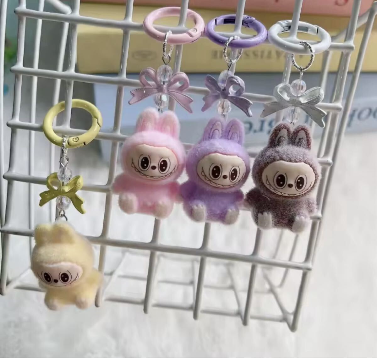 ラブブ　ミニぬいぐるみ（1カートン未開封品) ラブブ ミニぬいぐるみ キーホルダー 1個｜Yahoo!フリマ（旧