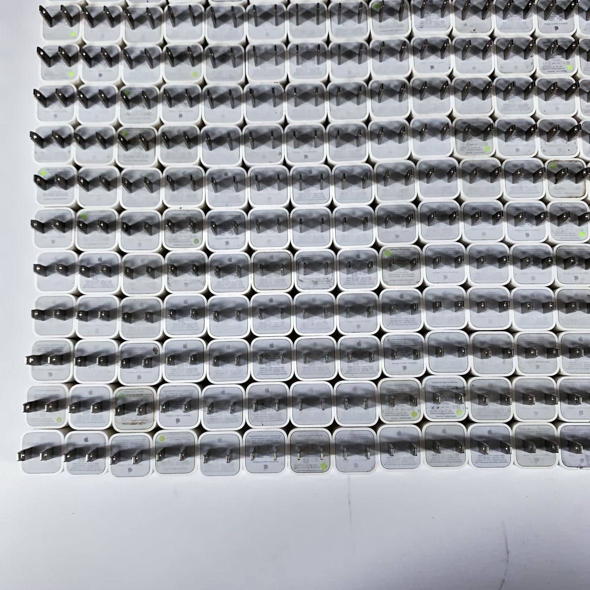 352 шт Apple/ Apple оригинальный USB источник питания адаптор зарядное устройство A1385 5/6-9