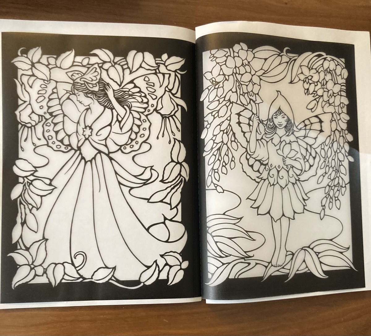 8冊まで同額送料ステンドグラス風　【魔法の庭の妖精 Magic Garden Fairies 】 ぬりえ　デザインブックのにも！　ぬり絵・塗り絵_画像2