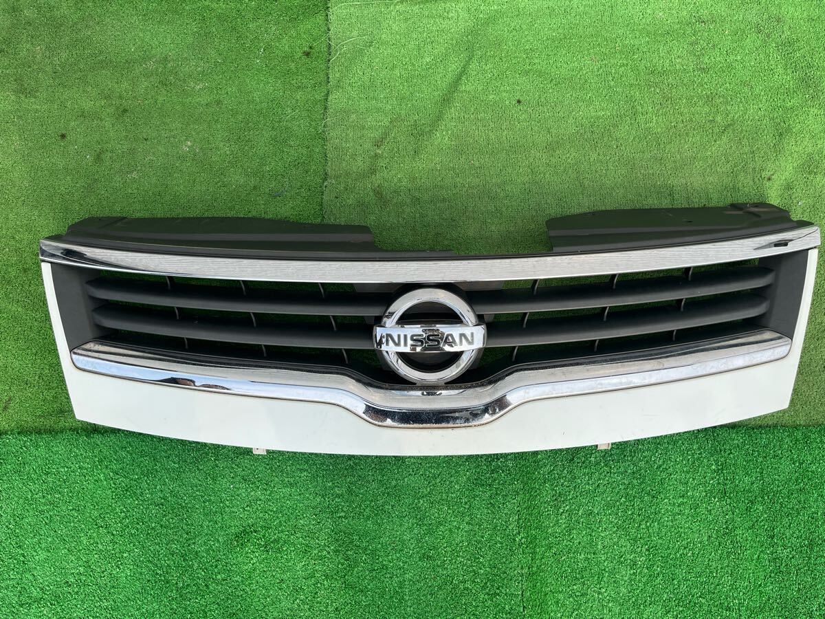 セレナ C25 純正 フロントグリル ラジエーターグリル 日産 NISSAN_画像1