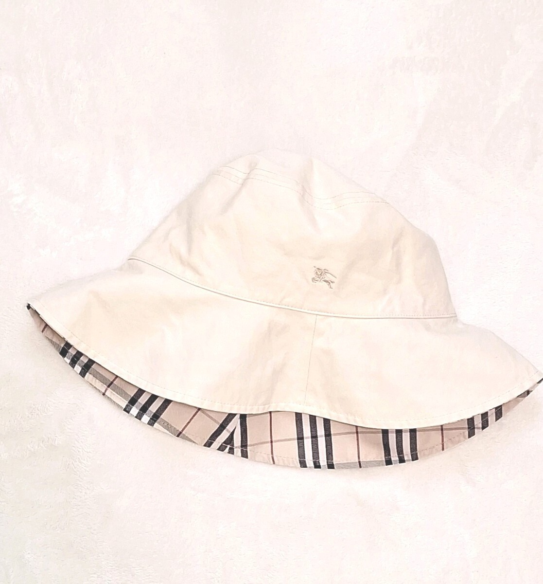 ★韓国の人気★【BURBERRY】★モノグラムチェック帽.子★正規品 1円〜良品 BURBERRY バーバリー 帽子 男女兼用 ノバチェック柄