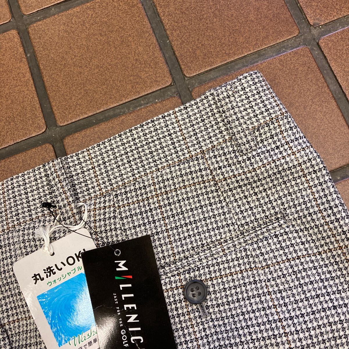 《新品》ビジネス カジュアル スラックス サイズ 76cm 2タック ウォッシャブル ご家庭で簡単にあらえます。 ハンドトゥース風柄 茶系大格子_画像7