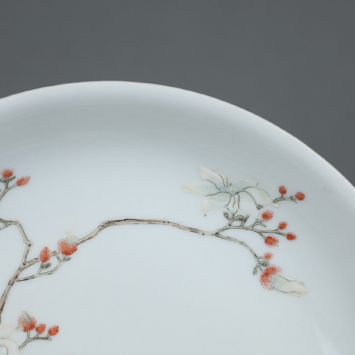 中国 清時代 粉彩花卉紋小皿2点 送料込み1202 安】清時代 大清雍正年製 粉彩牡丹花卉紋盤 唐瓷 染付 古陶瓷 古
