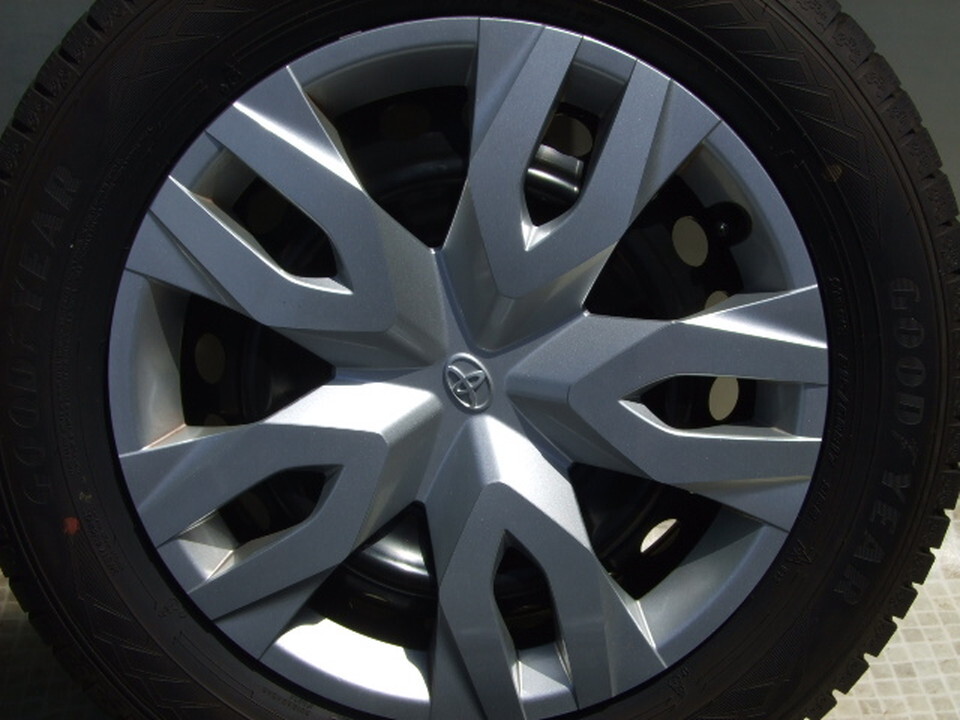 美品 トヨタ純正ホイール カローラクロス C-HR エスティマ 6.5J 114.3 +45 2021年制 バリ溝 215/60R17 4本 E12