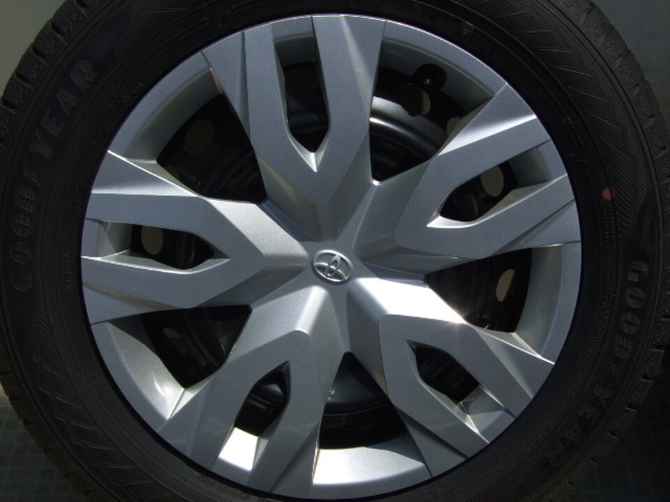 美品 トヨタ純正ホイール カローラクロス C-HR エスティマ 6.5J 114.3 +45 2021年制 バリ溝 215/60R17 4本 E12